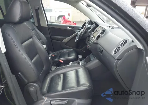 2009 Volkswagen Tiguan Sel из США, поврежденный, VIN WVGAV75N29W530415